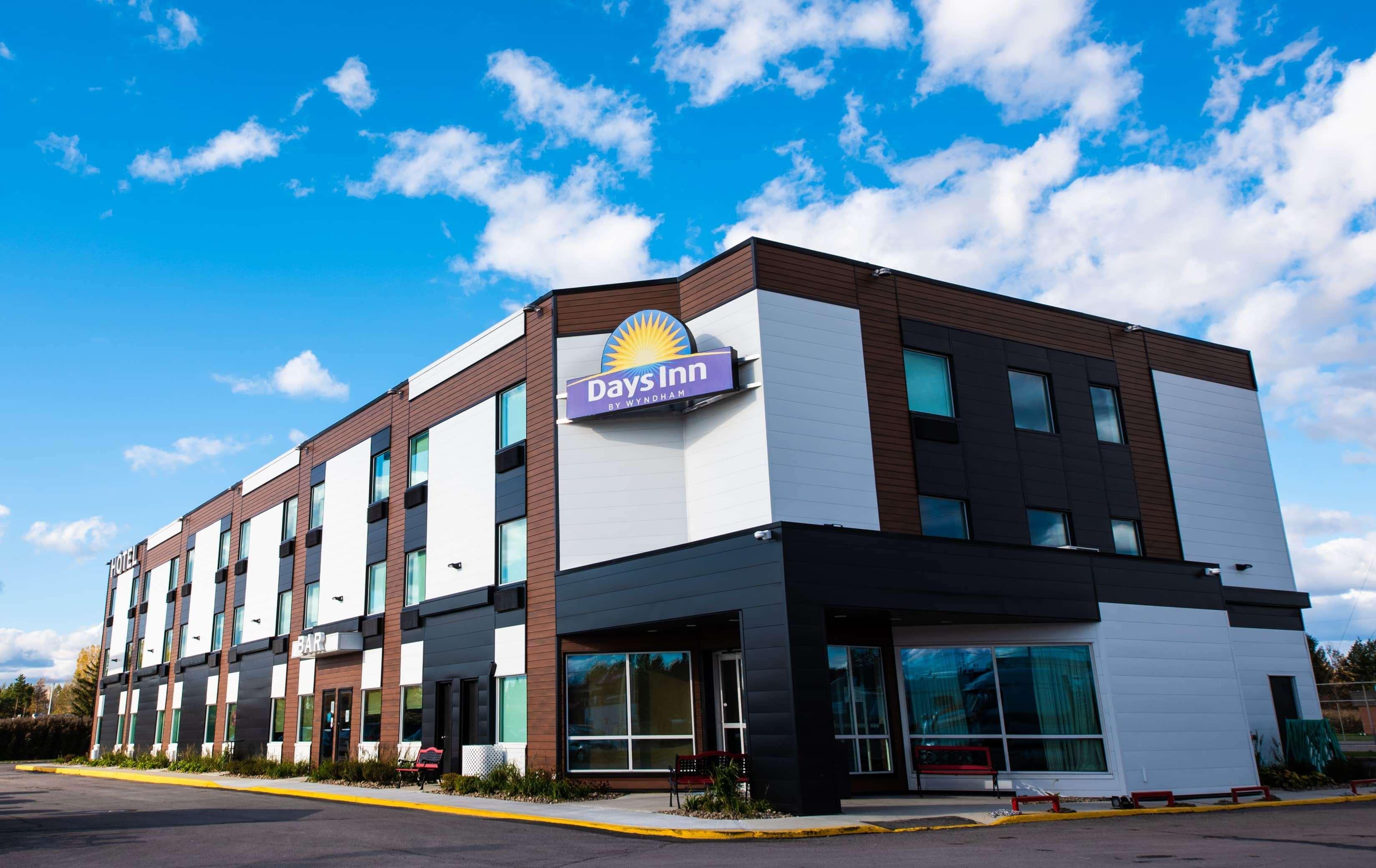 Days Inn By Wyndham Бертьервиль Экстерьер фото